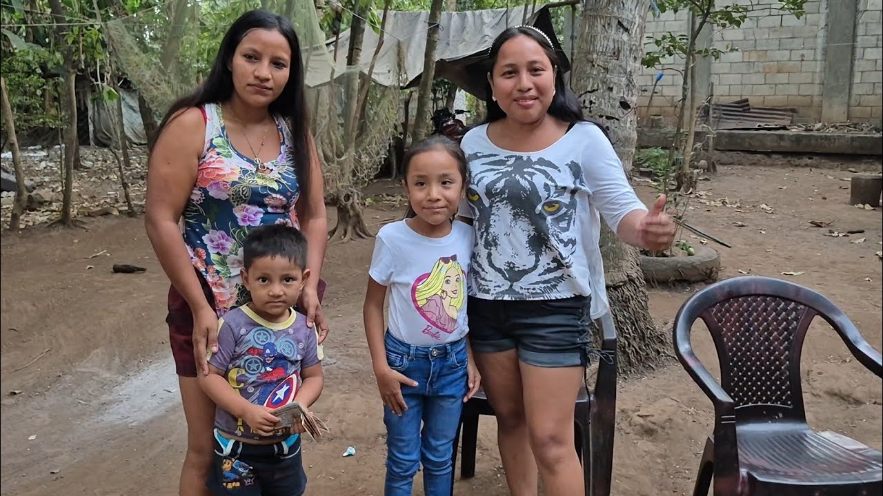 El hijo de China muy felíz al recibir todo este dinero las Ex juntas 🤭👩‍❤️‍👩