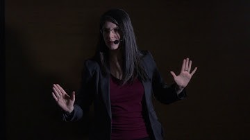 Looking Back to Move Forward | Katherine Espinosa | TEDxSaintLouisUniversityMadrid