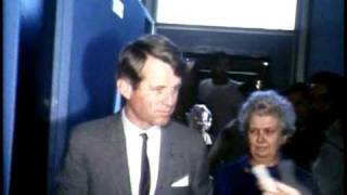 Walking the Gauntlet:   Bobby Kennedy's Mission to Delano-REVISED