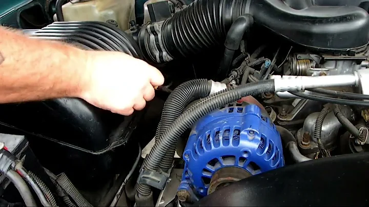 This is why your oil smells like gas. #mechanic #carguy #automobile 