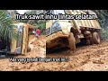 truk sawit terbalik