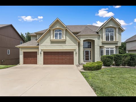 212 NE Hidden Ridge Ln., Lee's Summit, MO home video tour