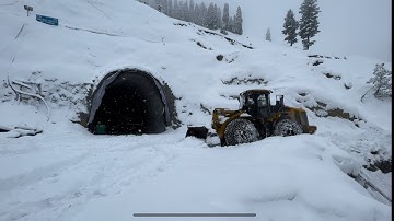 Heavy Snowfall at Zojila Tunnel - zojila pass closed
