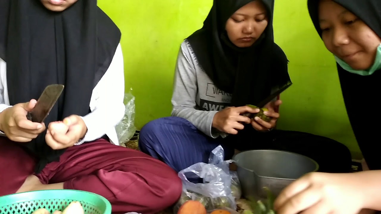 Praktik Makanan Khas Daerah Modifikasi dan Minuman Fungsional 
