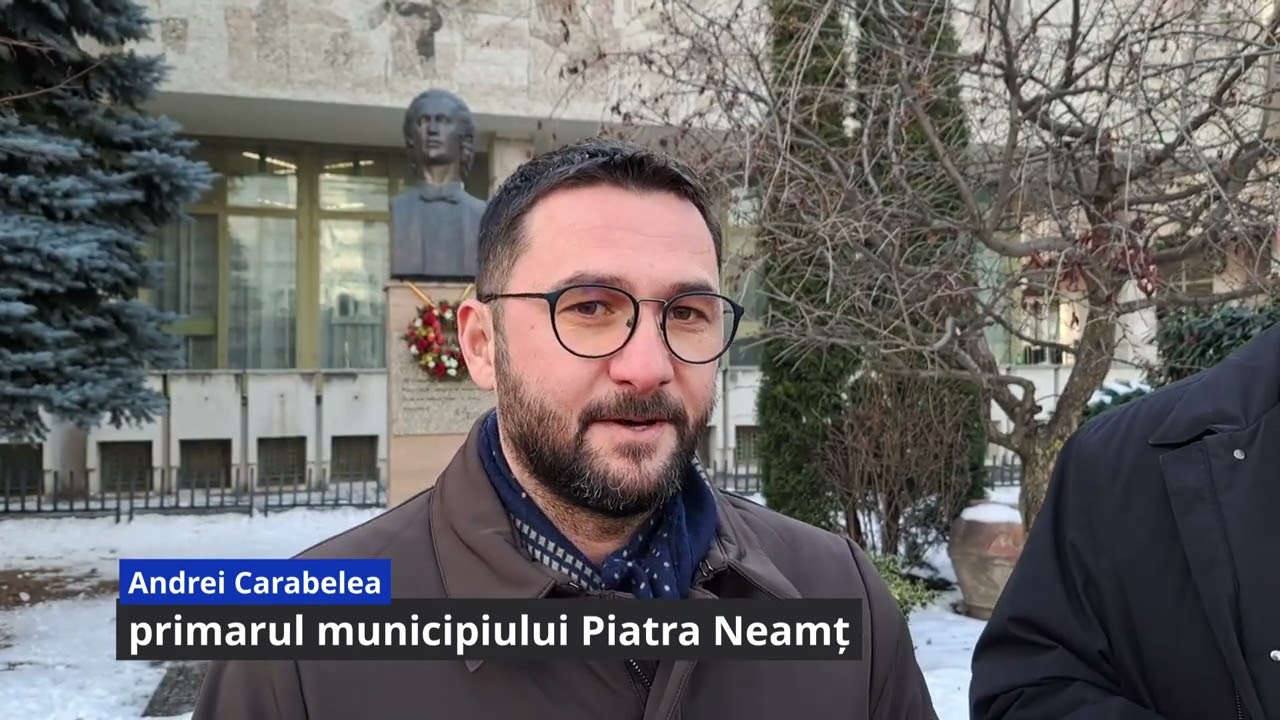 VIDEO. Ziua Culturii Naționale la Piatra Neamț: depunere de coroane la bustul lui Mihai Eminescu