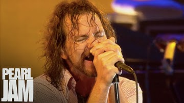 "State of Love and Trust" - Immagine in Cornice - Live In Milan, Italy - Pearl Jam