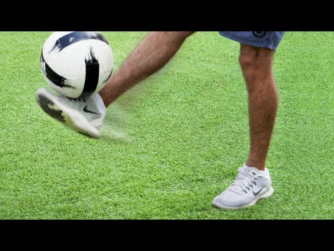 וִידֵאוֹ: איך לעשות את הטריק בקשת בכדורגל: 10 שלבים