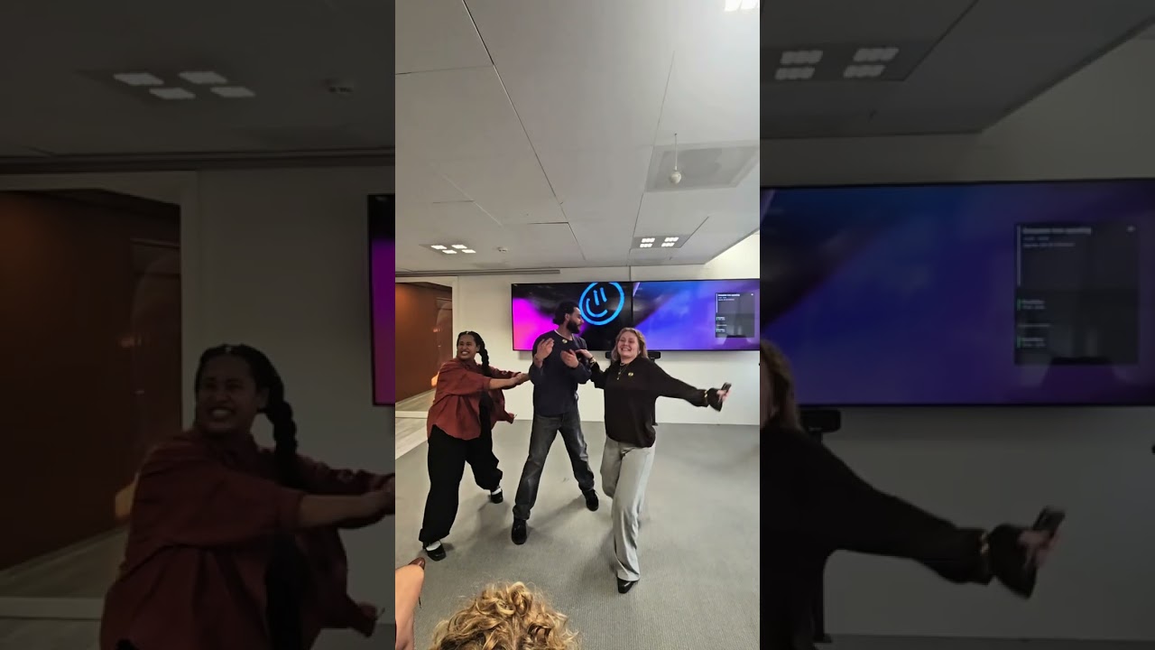 Kikid: Talk to me | Theatershow Opening Jongerenloket Zaanstreek 