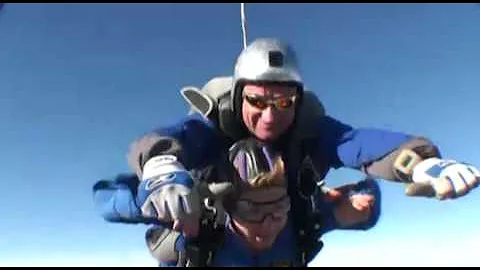 Samantha Mears SKYDIVES!!!