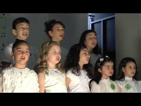 აი ია სტუდია ლურჯა ცხენები