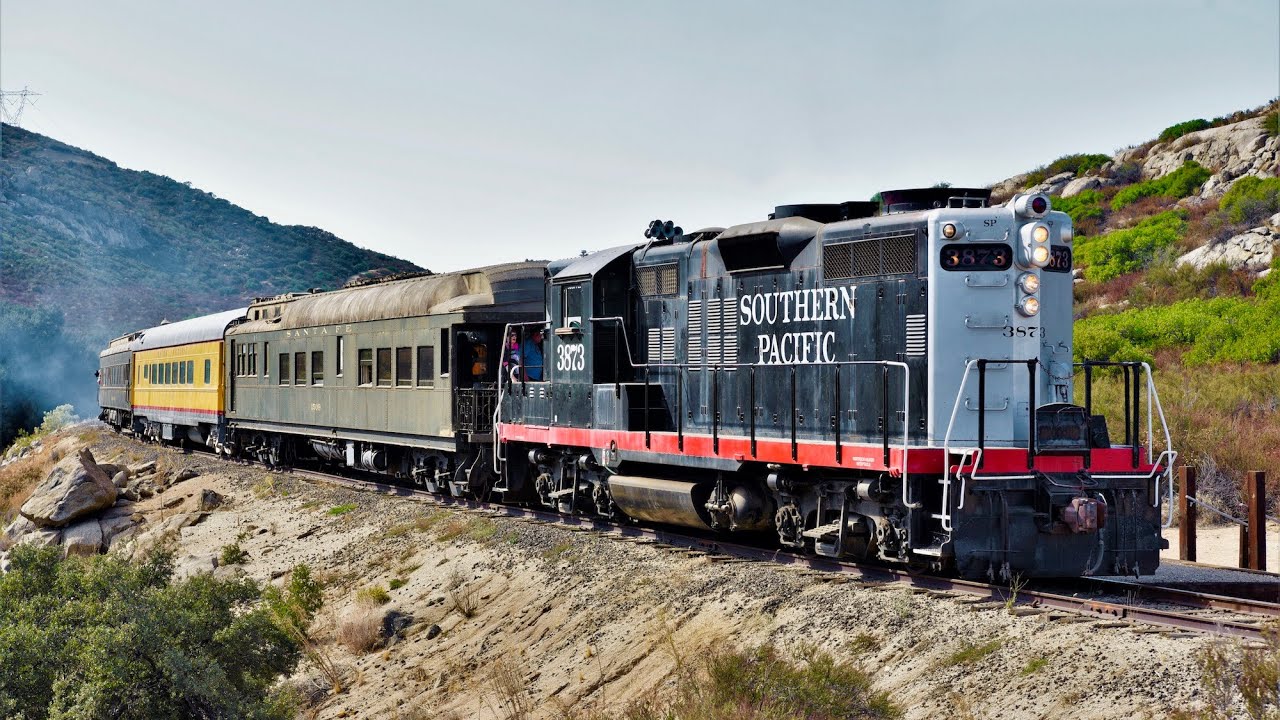 San Diego & Arizona Railway Operations 11/9/19 YouTube