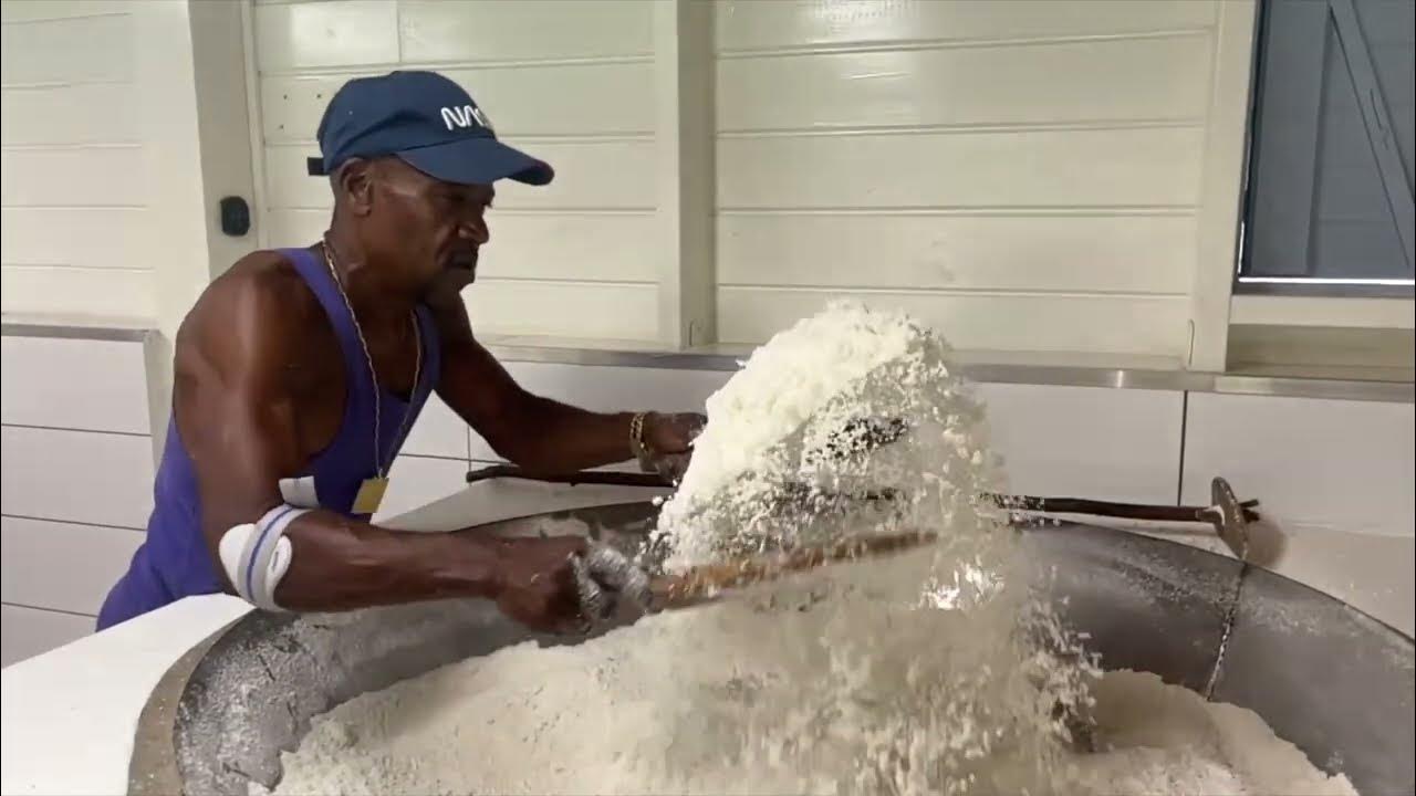 La transformation du manioc avec Gilbert Larose YouTube