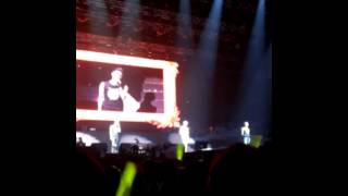 09252014 JYJ concert in BKK-Fallen Leaves
