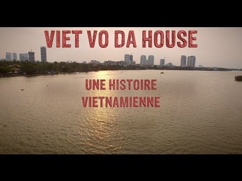 Vidéo: Une fille du Vietnam a vieilli plusieurs décennies en quelques jours
