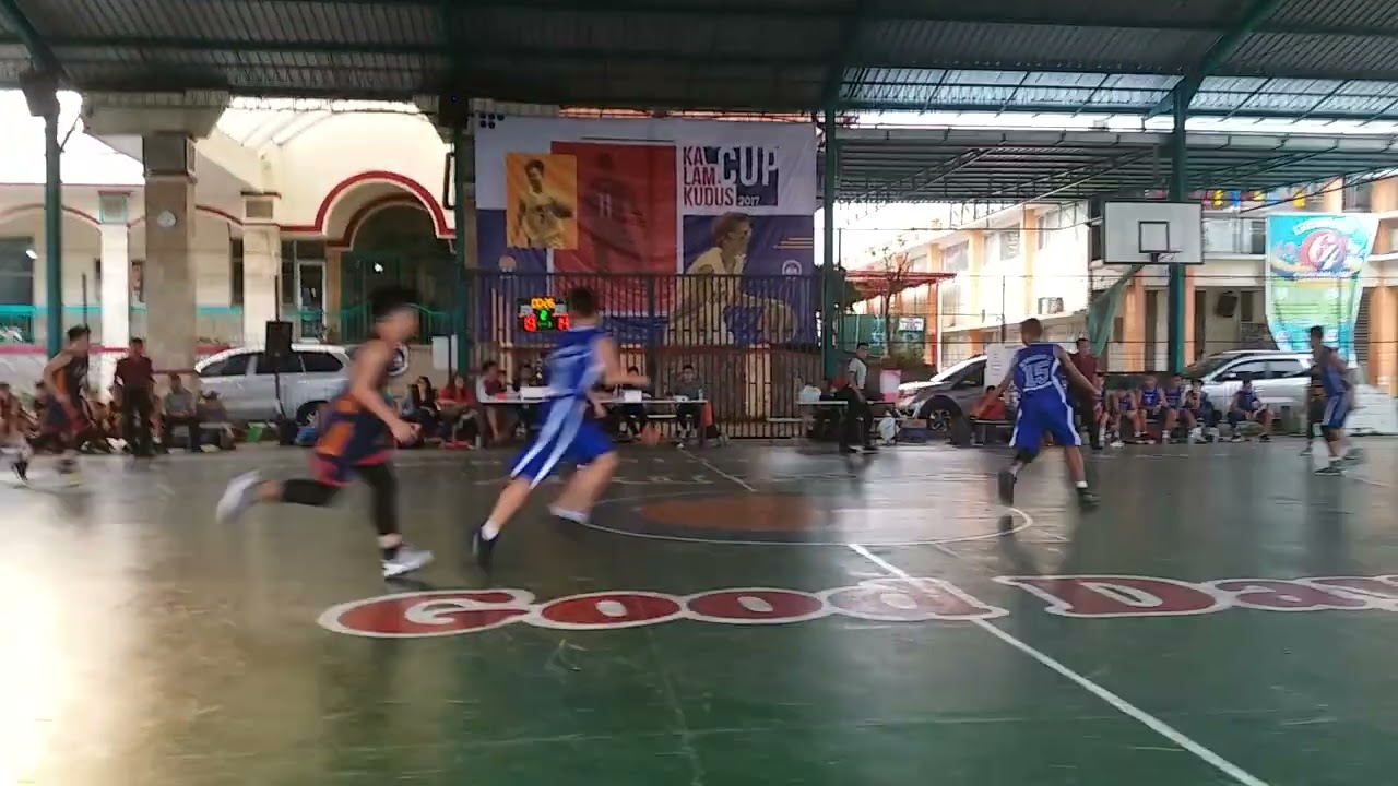 FINAL KKBC 2017 - SMP Charis National Academy Vs SMP Kosayu 2 Malang