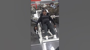 Hack Squat Tutorial | Beginner Fitness | Grow Your Quads #shorts