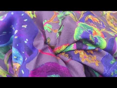 Woven vi dig colorful flowers Video