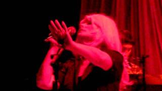 Blondie &quot;Wipe Off My Sweat&quot; (Clip) Chicago, IL 9-7-11