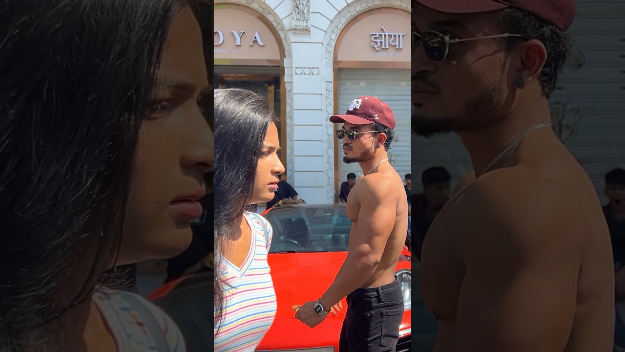 Girl’s reaction on shirtless bodybuilder 😱😂 