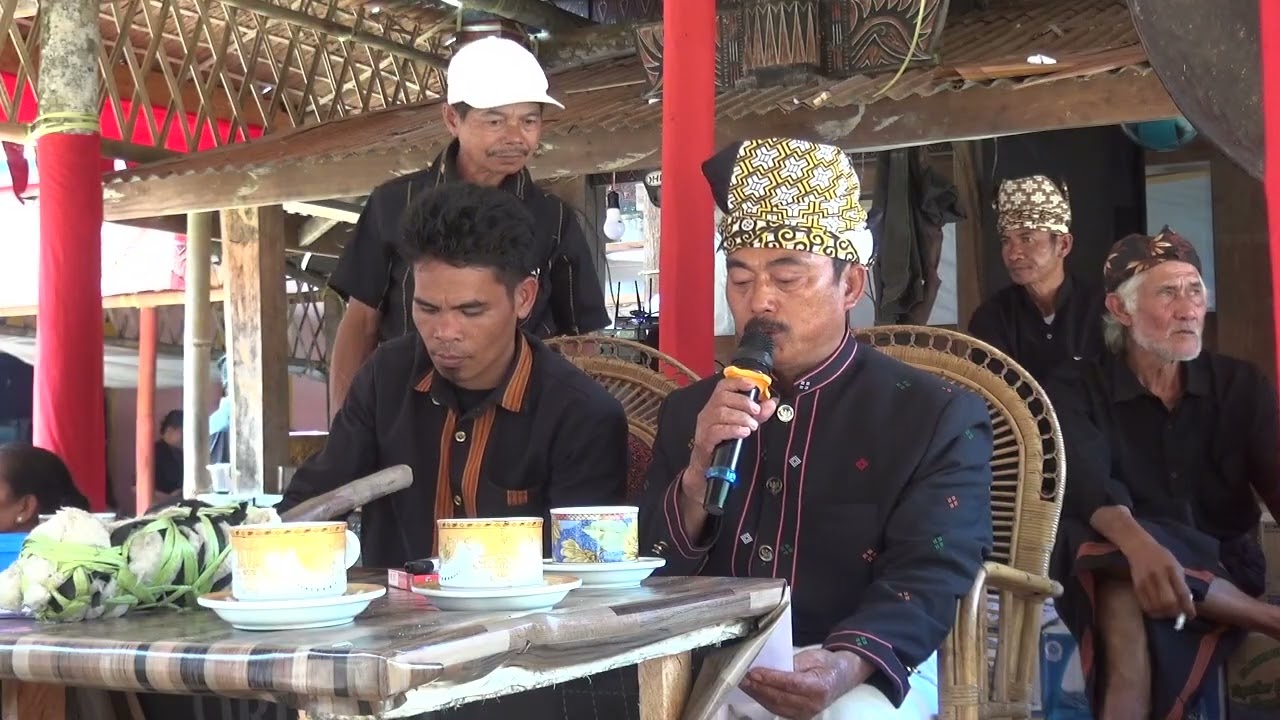 8 Pemakaman Almh. Nek Padang & Alm. Nek Rinto