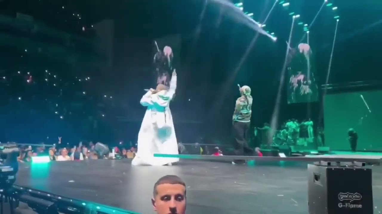 Davido and Kizz Daniel performs (Twe Twe) in 02 ￼ arena for the first time ever