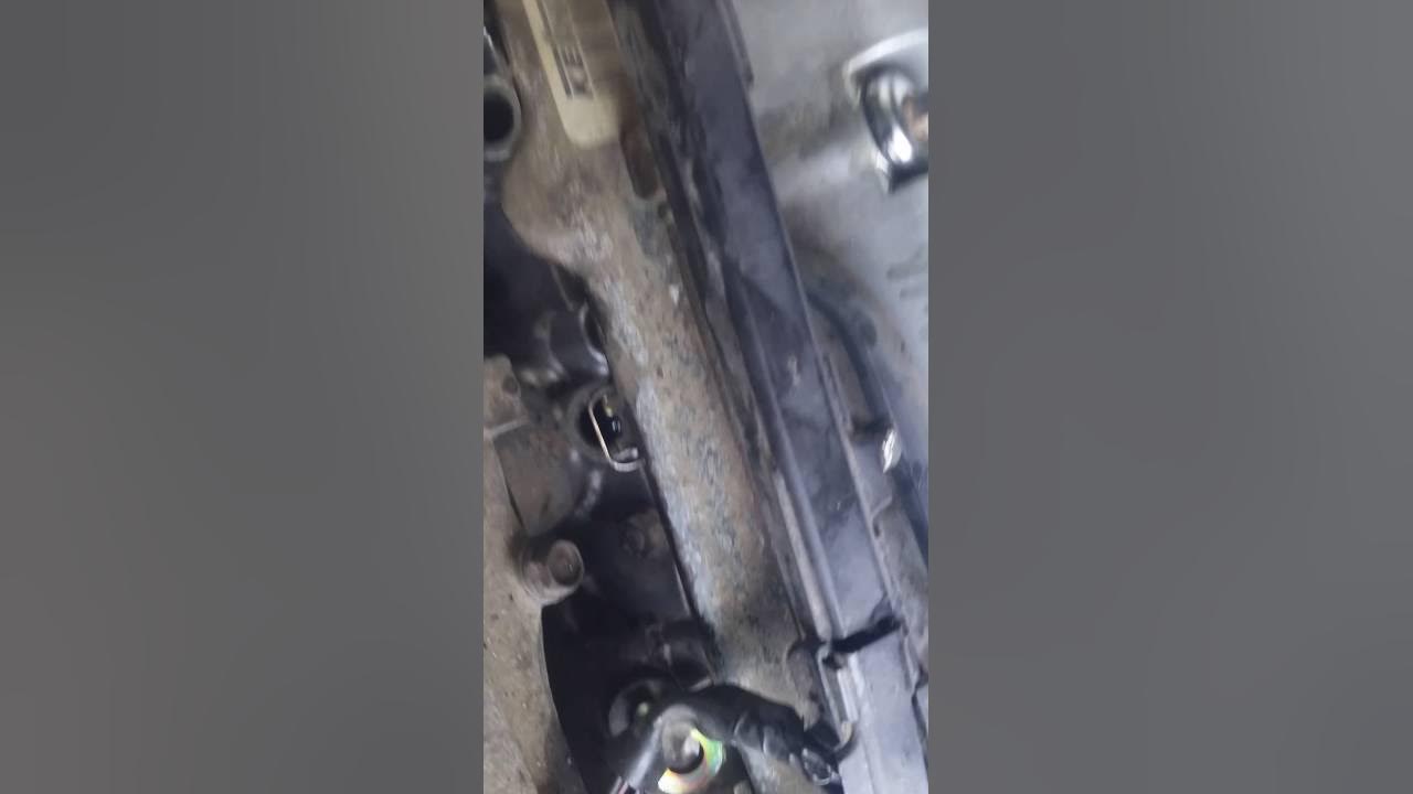 2.4 liter Honda fuel injector replacment - YouTube