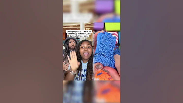 Girl he’s RIGHT THERE like🙄 #greenscreenvideo #socialmedia #tiktokdoyourthing #twitter #relatable