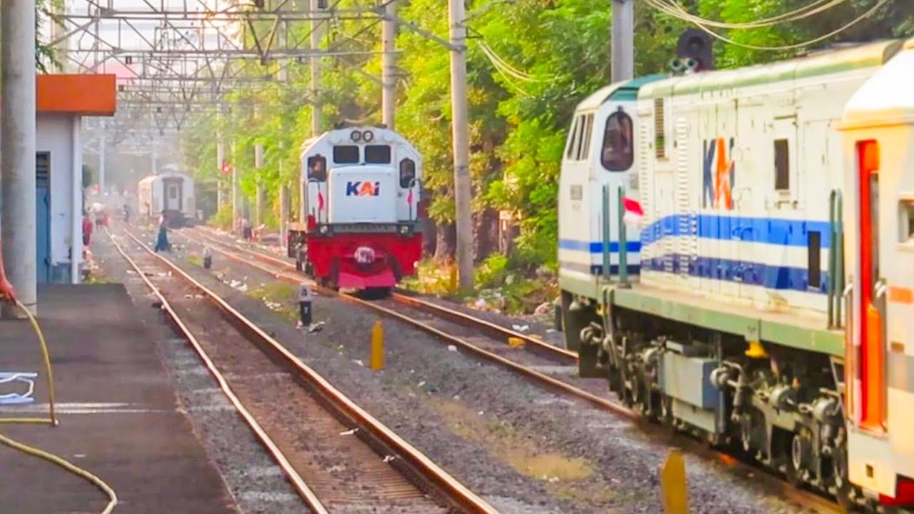 SUPER PADET‼️ 1 JALUR ISI 3 KERETA | RAMAINYA ANTRIAN KERETA API SORE HARI DI STASIUN GANG SENTIONG