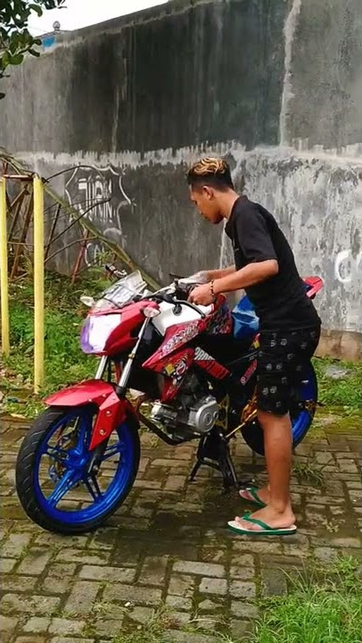 mandi bareng ceek😁#jj #cinematic#jedagjedug #vixion#mio#vegazr #vegaindonesia #propermio#vixionmodif
