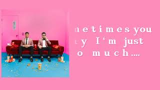 Crash Adams - Give me a kiss (lyrics)