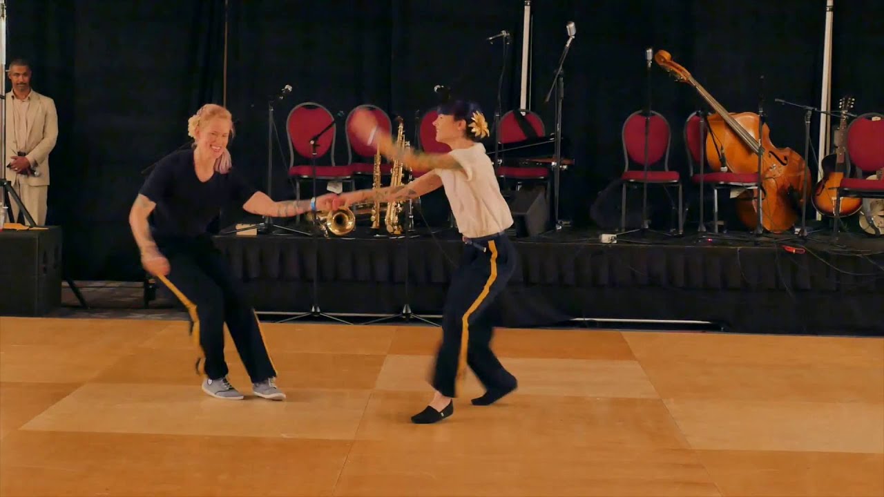 CSC 2016 - Rebecka DecaVita & Emelie DecaVita - Showcase