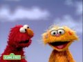 Sesame Street: Elmo And Zoe Pretend