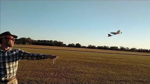 How to fly chuck gliders and catapult gliders!