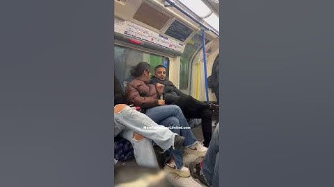 No public displays of affection 😂 No PDA