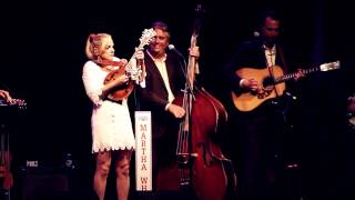 Back On My Mind Again - Rhonda Vincent and the Rage Live chords