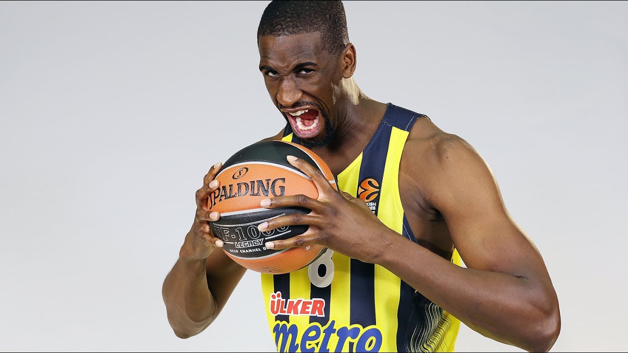 Oscar Mayer Block of the Night: Ekpe Udoh, Fenerbahce Istanbul