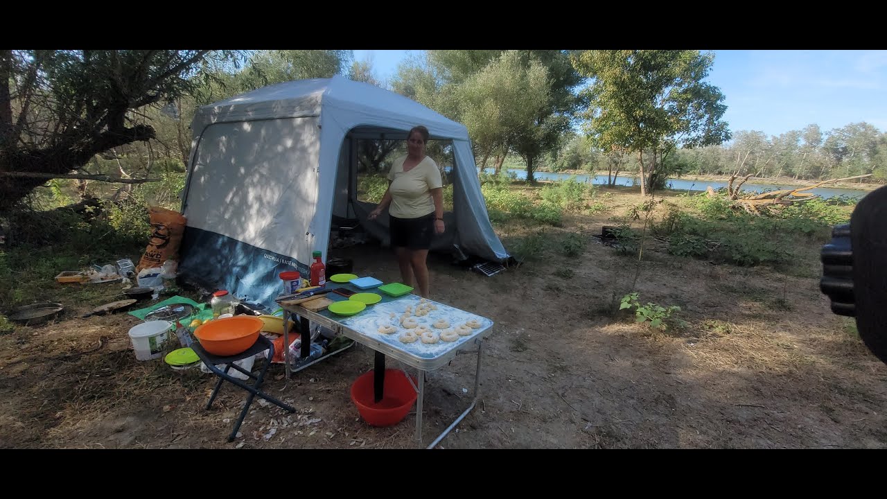 Pescuit la Crap cu cortul.Papanasi pe malul Dunarii