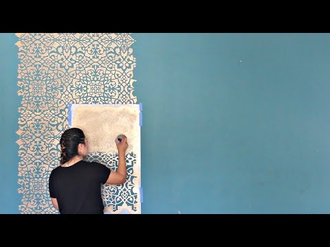 how-to-stencil-a-diy-wallpaper-look-for-less!-painting-a-feature-wall-with-pattern-for-cheap!