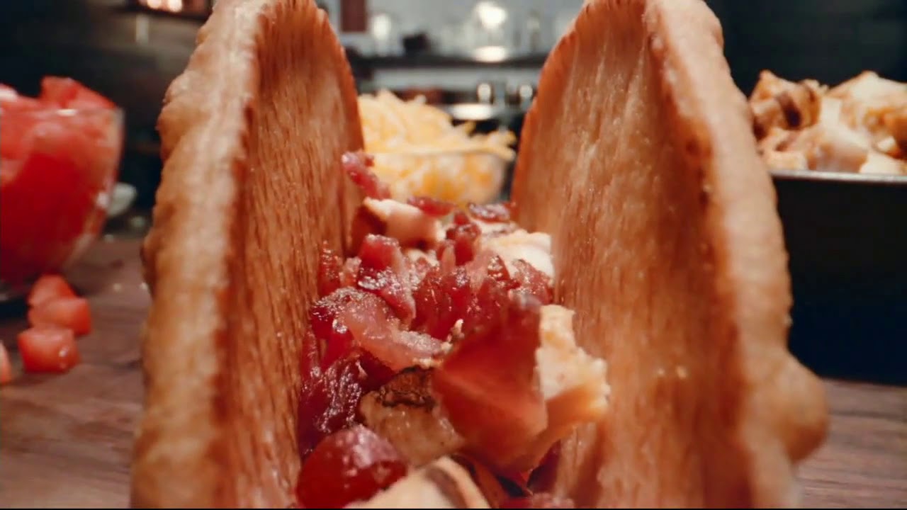 Taco Bell Bacon Club Chalupa Well Played YouTube