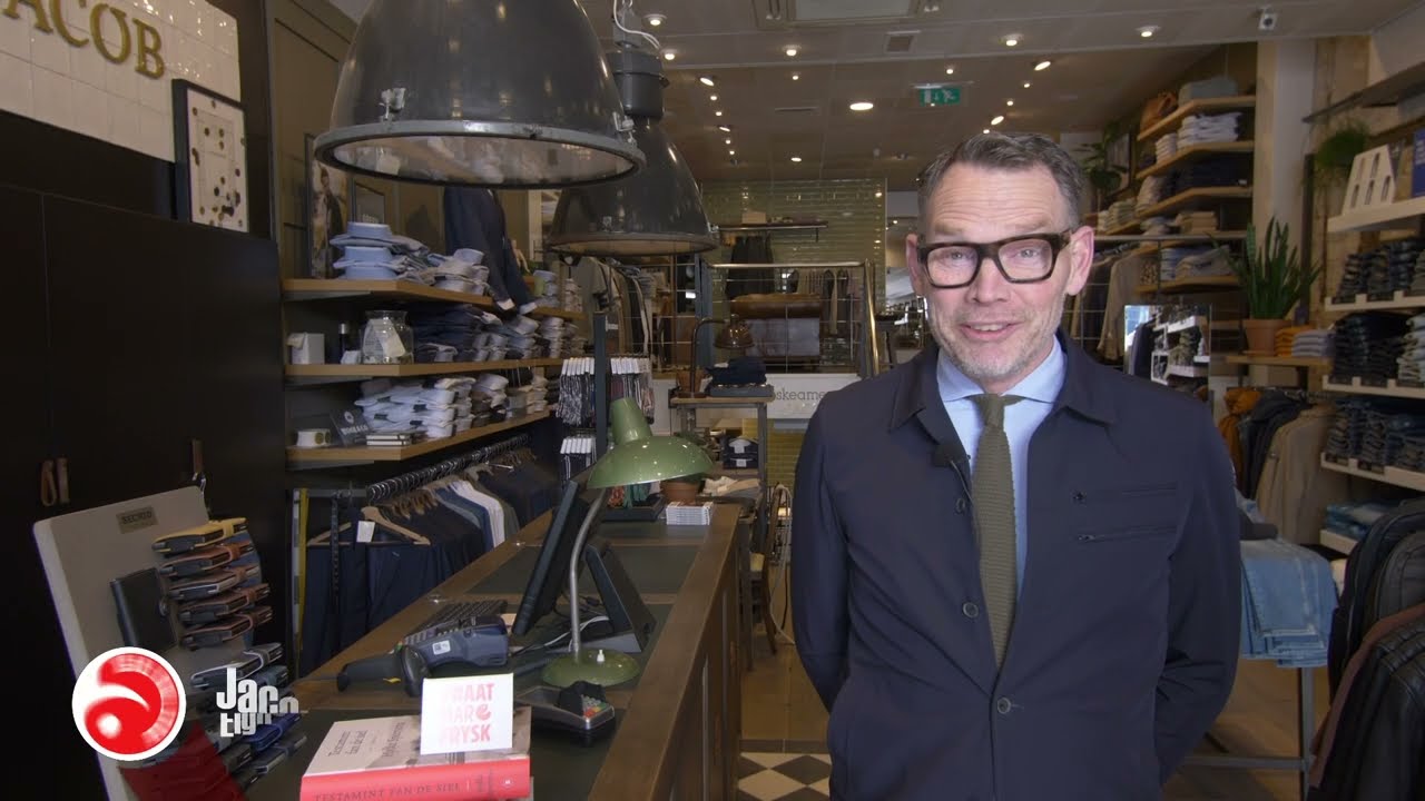 Praat mar Frysk by Jacob Mannenmode