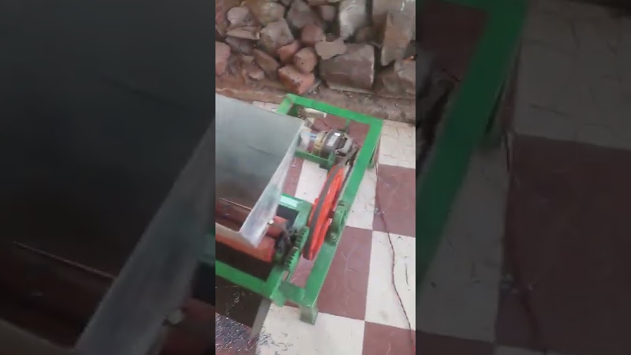 Mechanical project - Metal chip crushing machine