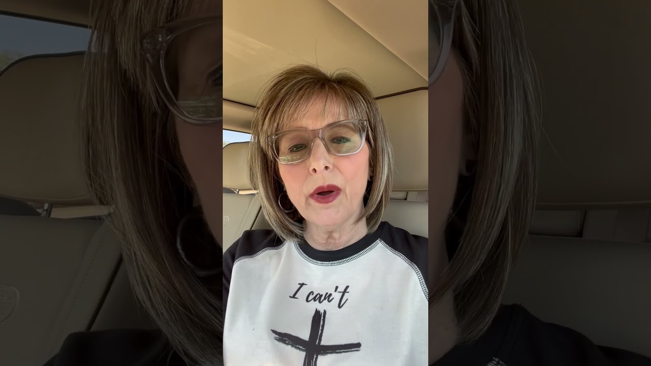 OMG!!  Godiva Secret Wig Aria Frosti Blonde