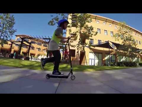 Двухколёсный детский самокат Razor Tekno с PU колёсами 100 мм и неоновой подсветкой Двухколёсный детский самокат Razor Tekno с PU колёсами 100 мм и неоновой подсветкой