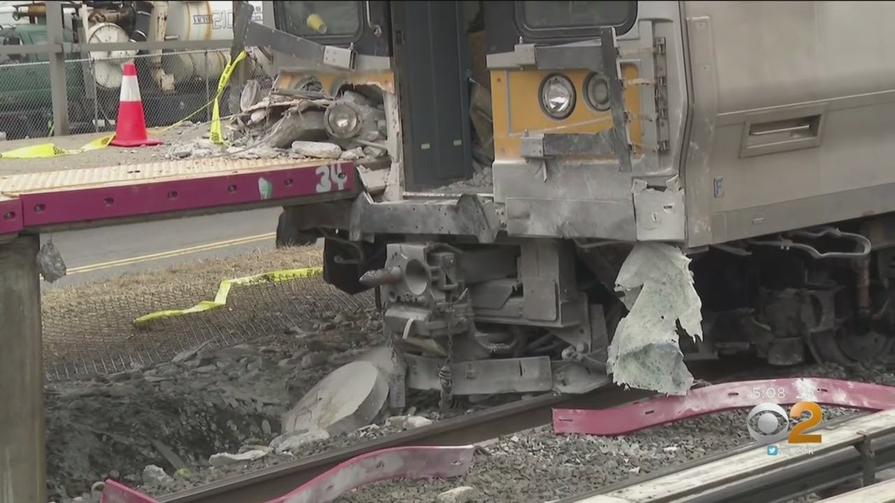Investigators probe Amtrak derailment that killed 3