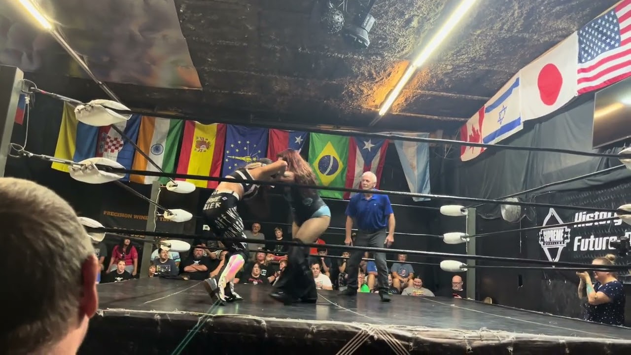 Teagan Rose vs Hayley Shadows