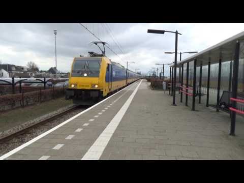 E 186 029 komt ICRm 6 door station Hillegom