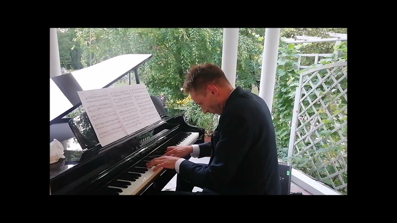 Po cichu, po wielkiemu cichu. Przemysław Lechowski