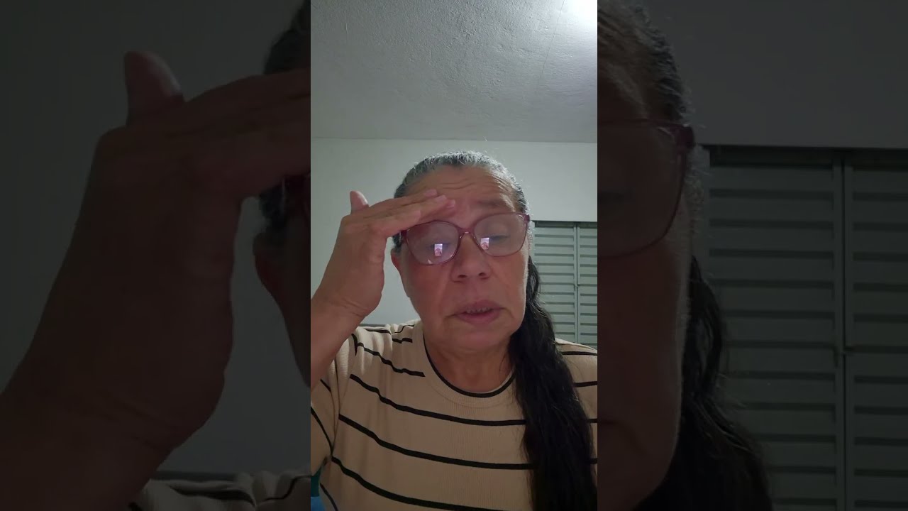 UM CASAL LUTANDO PRA DESTRUIR  ALGUÉM  AQUI.. ESCUTE 