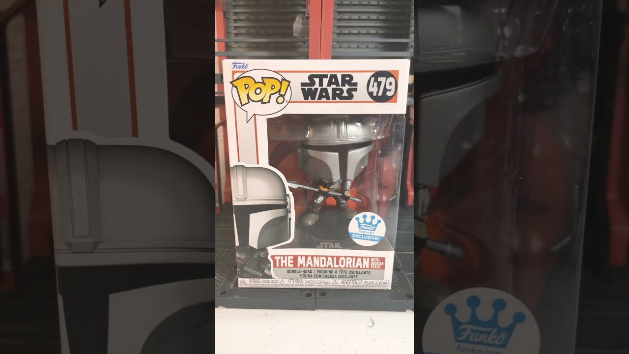 The Mandalorian with beaker staff funko pop 479 
