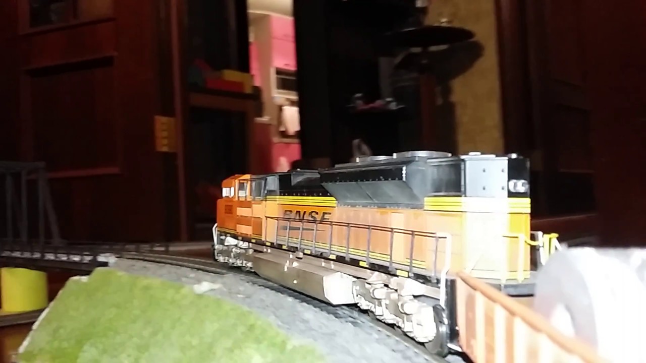 Экскурсия по квартире на тепловозе SD-70 )))  (25 июля 2018 г.)